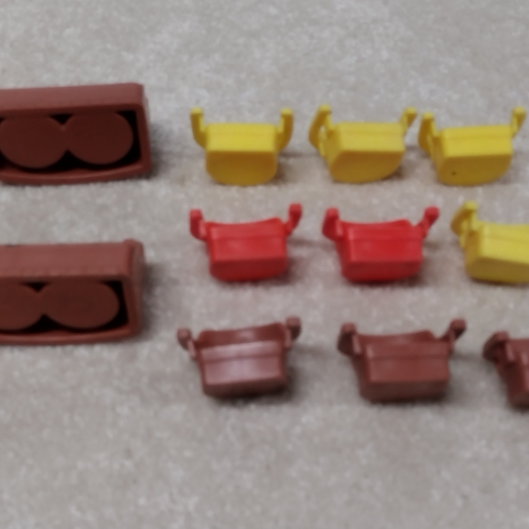 Fisher-Price Brown, Red, and Yellow Playset Accessories - Picture 2 of 2